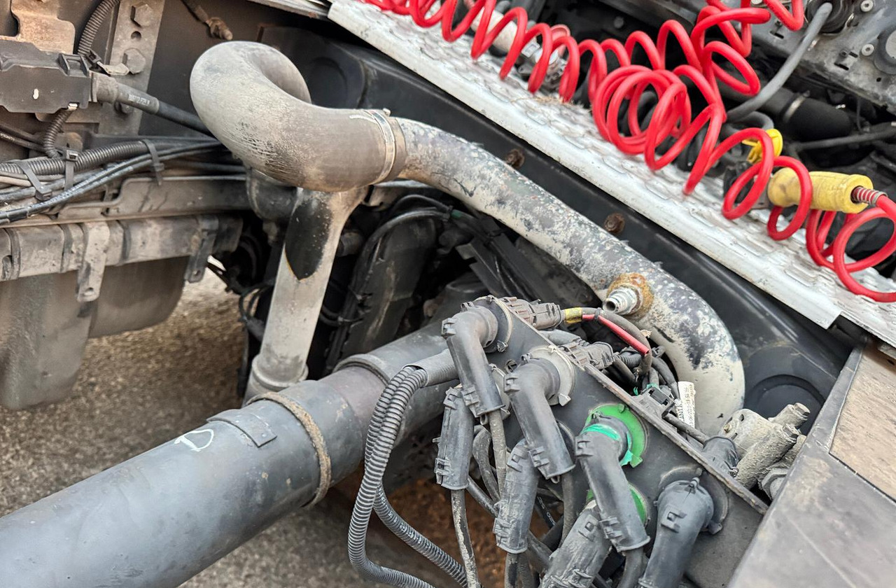 Камион влекач Trattore stradale Scania R420 - Euro 5 - 2011: слика 19 Камион влекач Trattore stradale Scania R420 - Euro 5 - 2011: слика 19