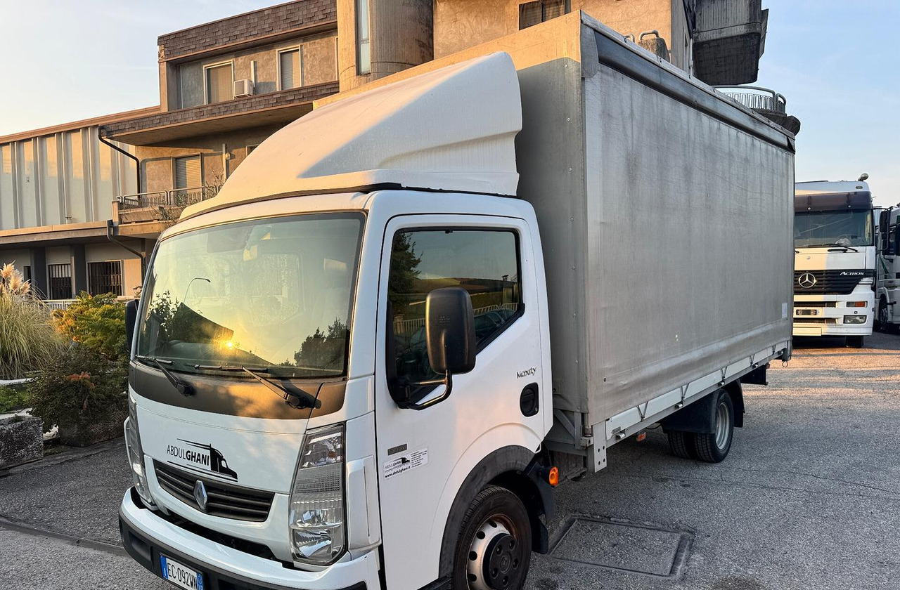 Renault Trucks Maxity 135.35 dxi - Камион со церада: слика 2 Renault Trucks Maxity 135.35 dxi - Камион со церада: слика 2
