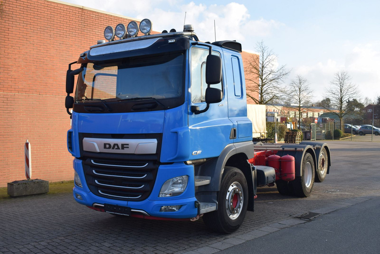 DAF CF 450 6x2 Fahrgestell Klima Navi Lift Retarder - Камион со кабинска шасија: слика 1 DAF CF 450 6x2 Fahrgestell Klima Navi Lift Retarder - Камион со кабинска шасија: слика 1