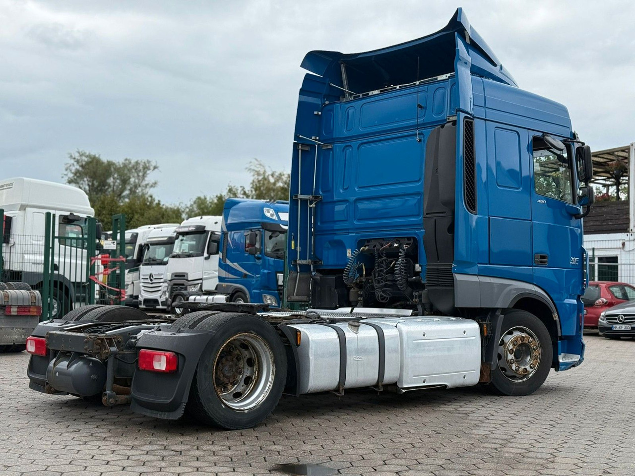 DAF XF 460 Low +Retarter+2xTank - Камион влекач: слика 4 DAF XF 460 Low +Retarter+2xTank - Камион влекач: слика 4