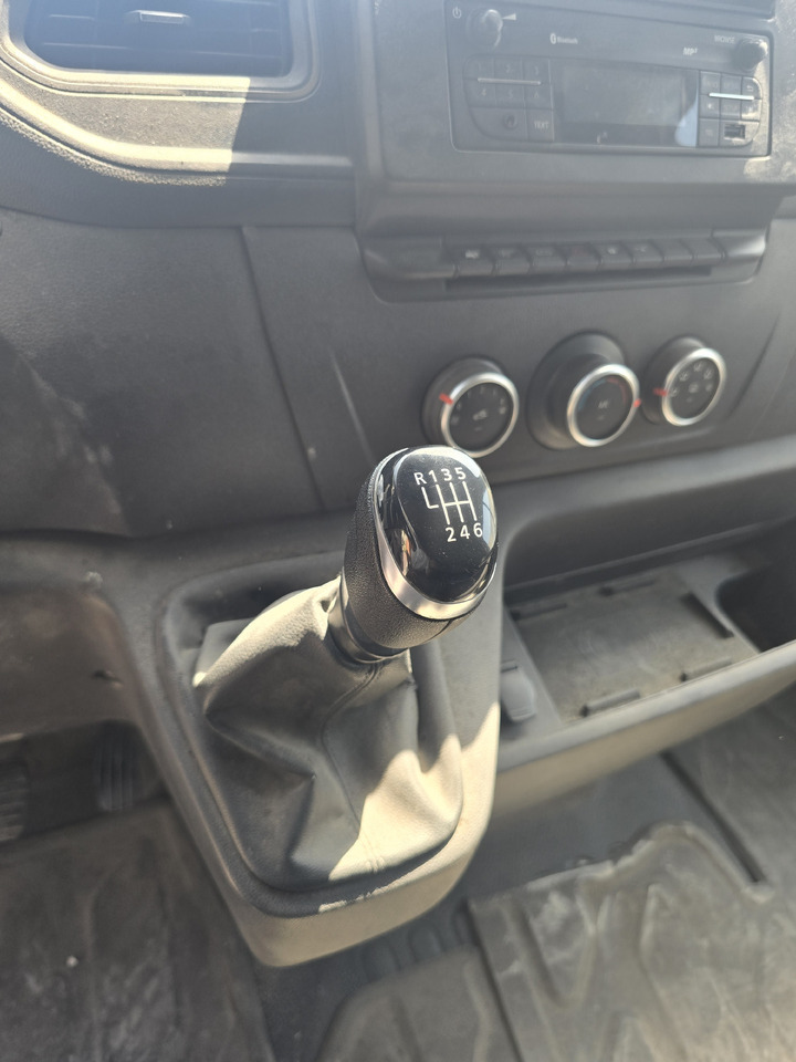 Renault Master RT 2.3 DCI TURBO 150CV - Комбе ладилник: слика 4 Renault Master RT 2.3 DCI TURBO 150CV - Комбе ладилник: слика 4