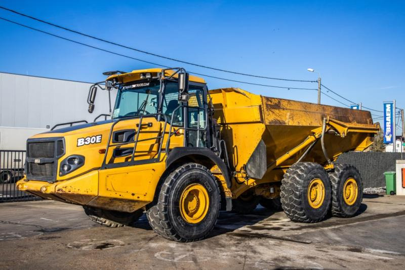Bell B30E - DUMPER - Голем истоварувач/ Камион за камења: слика 1 Bell B30E - DUMPER - Голем истоварувач/ Камион за камења: слика 1