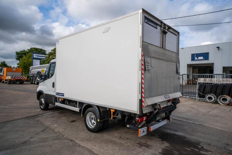 Iveco DAILY 35C180 HI MATIC+CARRIER XERIOS 5+ DHOLLANDIA - Комбе ладилник: слика 5 Iveco DAILY 35C180 HI MATIC+CARRIER XERIOS 5+ DHOLLANDIA - Комбе ладилник: слика 5