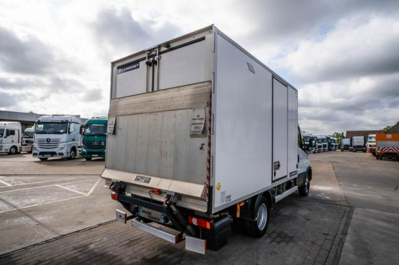 Iveco DAILY 35C180 HI MATIC+CARRIER XERIOS 5+ DHOLLANDIA - Комбе ладилник: слика 4 Iveco DAILY 35C180 HI MATIC+CARRIER XERIOS 5+ DHOLLANDIA - Комбе ладилник: слика 4