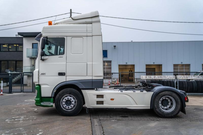 DAF XF 460 + HYDRAULIQUE (50Ton) - Камион влекач: слика 2 DAF XF 460 + HYDRAULIQUE (50Ton) - Камион влекач: слика 2