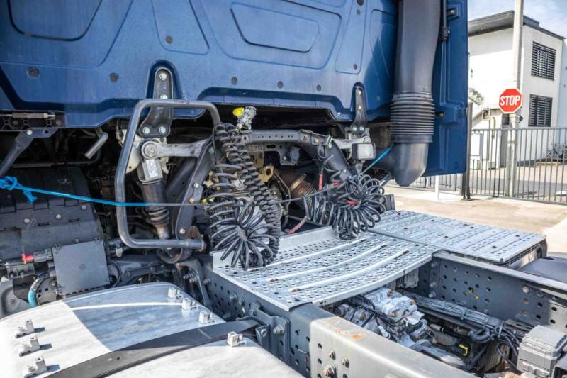 Mercedes ACTROS 1848 LS - Камион влекач: слика 5 Mercedes ACTROS 1848 LS - Камион влекач: слика 5