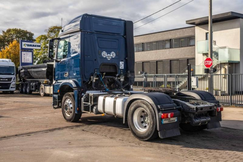 Mercedes AROCS 1843 LS ( NO ACTROS) +HYDRAULIQUE - Камион влекач: слика 4 Mercedes AROCS 1843 LS ( NO ACTROS) +HYDRAULIQUE - Камион влекач: слика 4