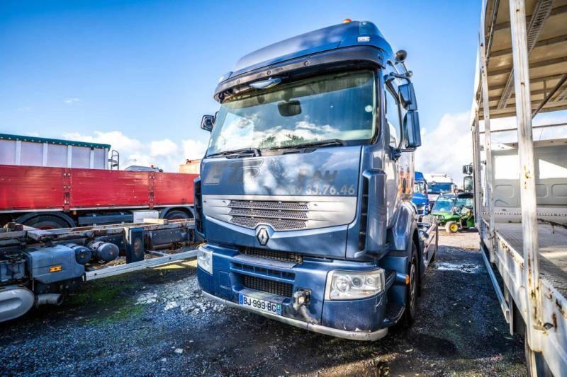 Renault PREMIUM 450 DXI+VOITH+ problème moteur - Камион влекач: слика 1 Renault PREMIUM 450 DXI+VOITH+ problème moteur - Камион влекач: слика 1
