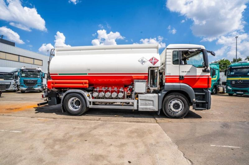 MAN TGS 18.400 BL+MAGYAR 13.500L / 5 COMP - Камион цистерна: слика 3 MAN TGS 18.400 BL+MAGYAR 13.500L / 5 COMP - Камион цистерна: слика 3