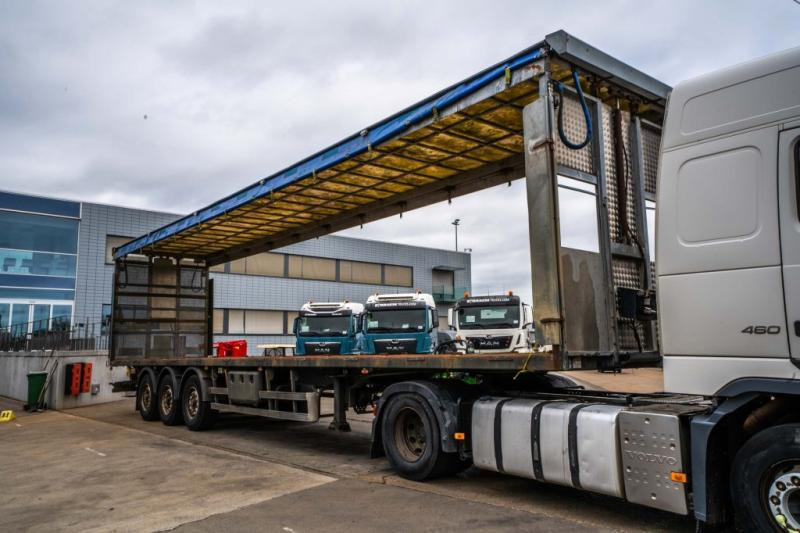 Lecitrailer VOLAILLE/GEFLÛGEL/POULTRY+TOIT REHAUSSABLE ( chariot embarquer ) - Полуприколка: слика 2 Lecitrailer VOLAILLE/GEFLÛGEL/POULTRY+TOIT REHAUSSABLE ( chariot embarquer ) - Полуприколка: слика 2