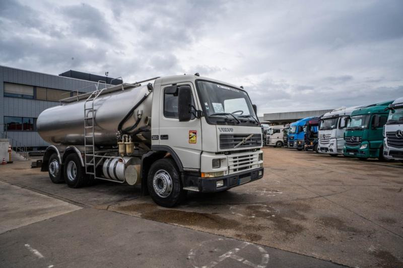 Volvo FM12 380 / CUVE ETA 15000L - Камион цистерна: слика 5 Volvo FM12 380 / CUVE ETA 15000L - Камион цистерна: слика 5