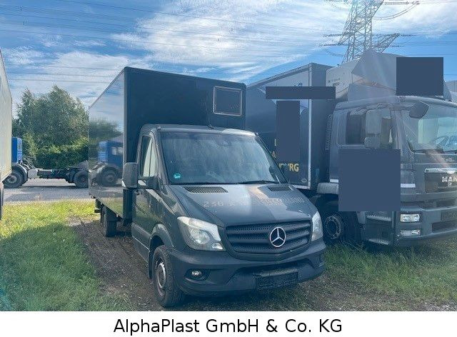 Mercedes-Benz 316 Sprinter Koffer LBW - Комбе фургон, Комби со двојна кабина: слика 1 Mercedes-Benz 316 Sprinter Koffer LBW - Комбе фургон, Комби со двојна кабина: слика 1