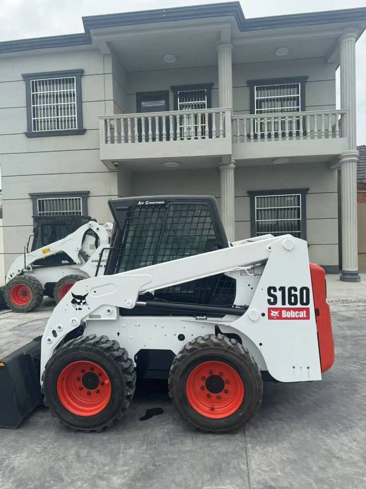 Bobcat S 160 - Компактен натоварувач: слика 1 Bobcat S 160 - Компактен натоварувач: слика 1