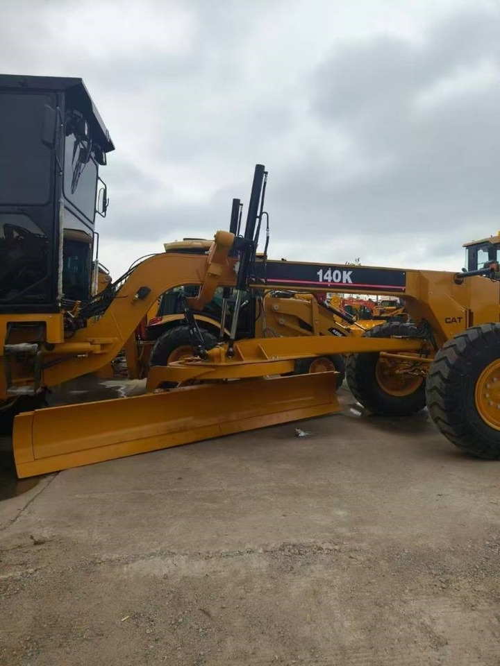 CAT 140K - Порамнувач: слика 4 CAT 140K - Порамнувач: слика 4