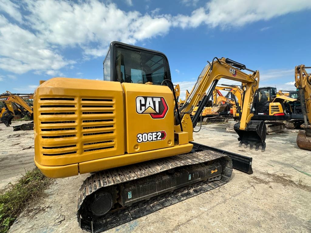 CAT 306E2 - Мини багер: слика 1 CAT 306E2 - Мини багер: слика 1