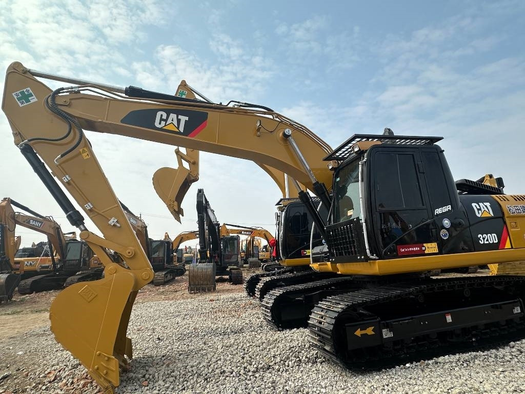 CAT 320D2L - Багер гасеничар: слика 2 CAT 320D2L - Багер гасеничар: слика 2