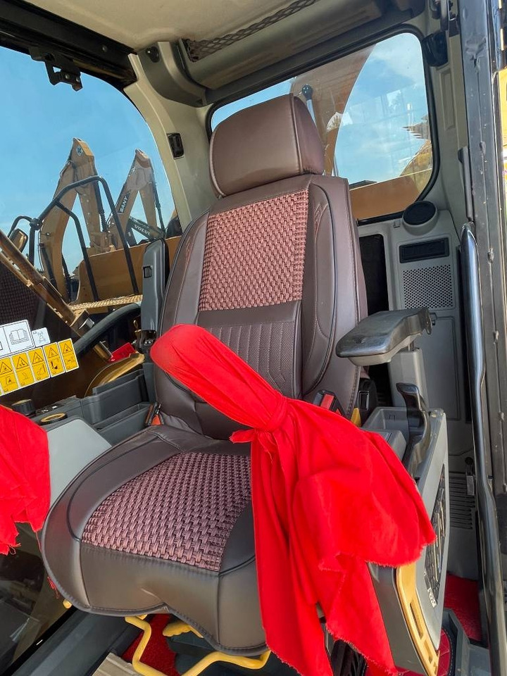 CAT 330GC - Багер гасеничар: слика 2 CAT 330GC - Багер гасеничар: слика 2