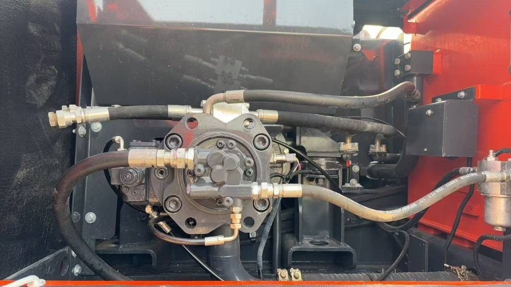 Doosan DX 225 LC - Багер гасеничар: слика 4 Doosan DX 225 LC - Багер гасеничар: слика 4