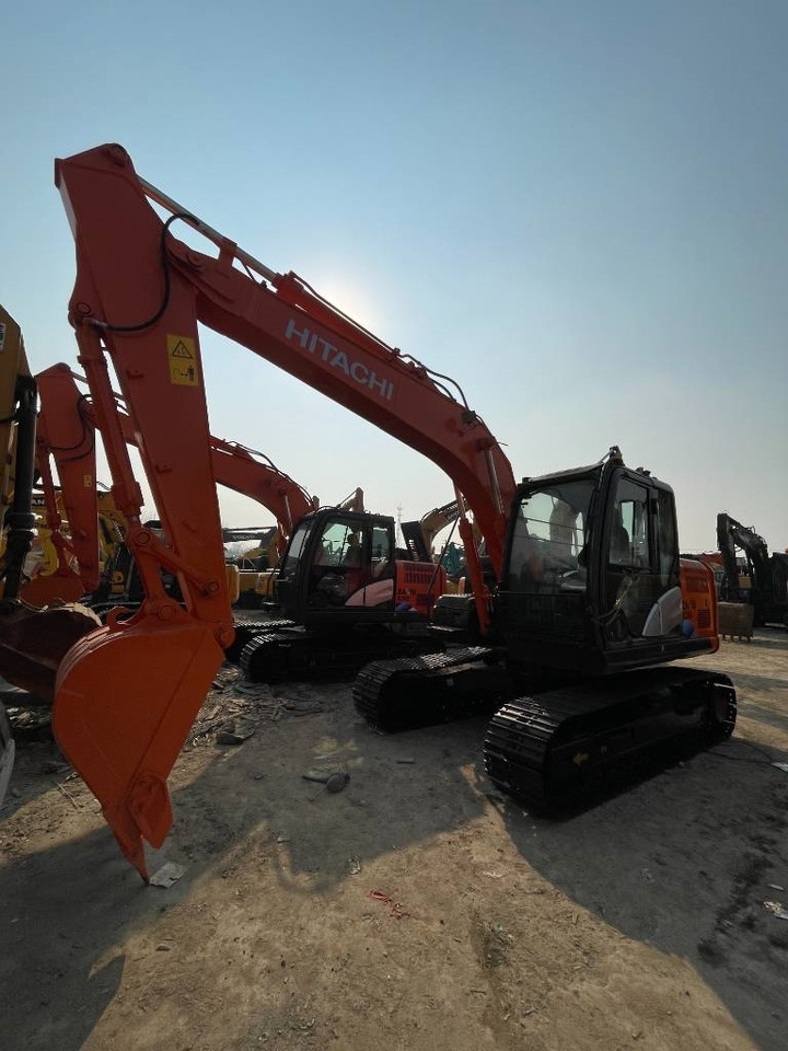 Hitachi ZX 130 - Багер гасеничар: слика 4 Hitachi ZX 130 - Багер гасеничар: слика 4