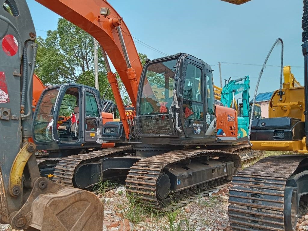 Hitachi ZX 160 - Багер гасеничар: слика 3 Hitachi ZX 160 - Багер гасеничар: слика 3