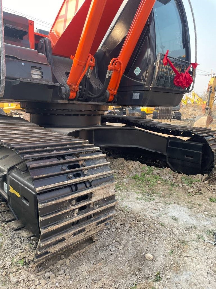 Hitachi ZX 210 - Багер гасеничар: слика 5 Hitachi ZX 210 - Багер гасеничар: слика 5