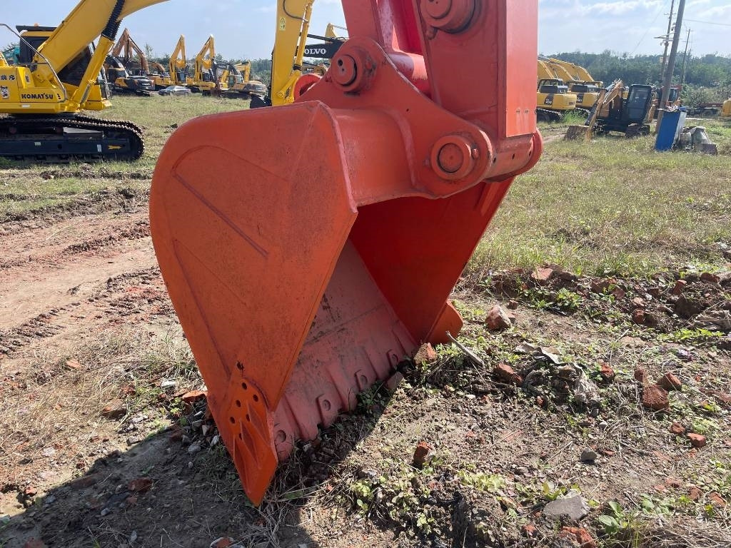 Hitachi ZX 240 - Багер гасеничар: слика 5 Hitachi ZX 240 - Багер гасеничар: слика 5