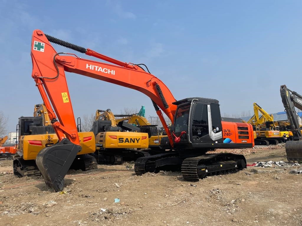 Hitachi ZX 240 - Багер гасеничар: слика 2 Hitachi ZX 240 - Багер гасеничар: слика 2