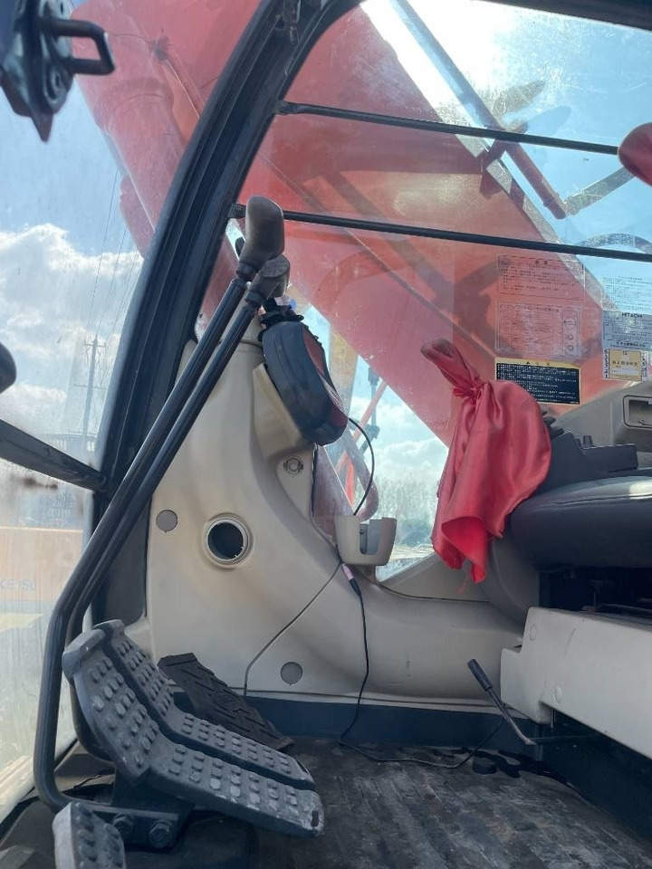 Hitachi ZX 240 - Багер гасеничар: слика 3 Hitachi ZX 240 - Багер гасеничар: слика 3