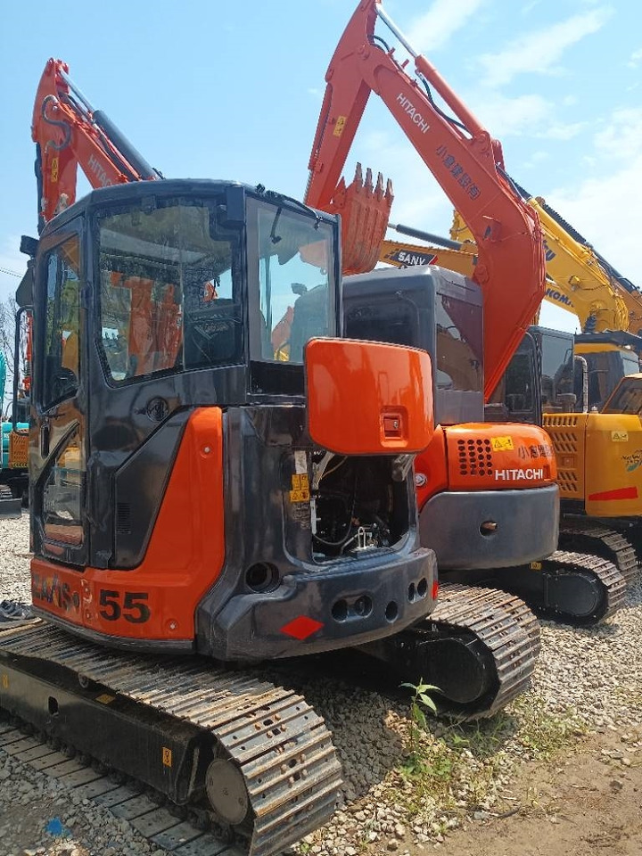 Hitachi ZX 55 - Багер гасеничар: слика 1 Hitachi ZX 55 - Багер гасеничар: слика 1