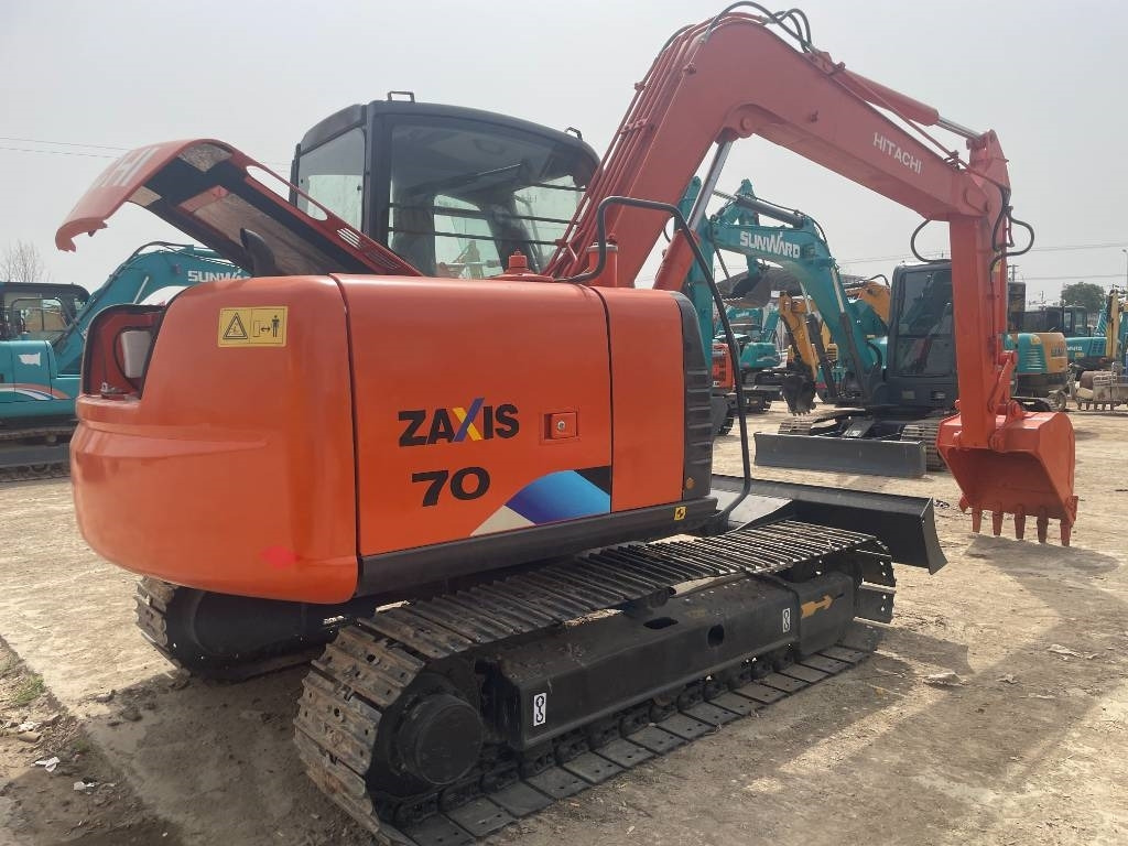 Hitachi ZX 70 - Багер гасеничар: слика 4 Hitachi ZX 70 - Багер гасеничар: слика 4