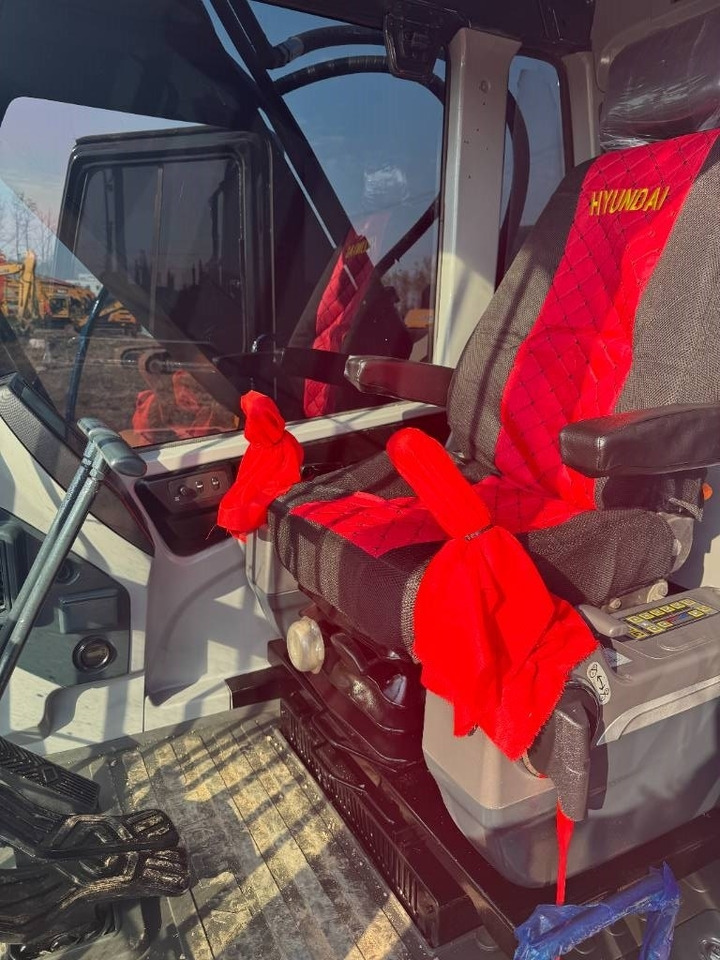 Hyundai HX 220 - Багер гасеничар: слика 3 Hyundai HX 220 - Багер гасеничар: слика 3