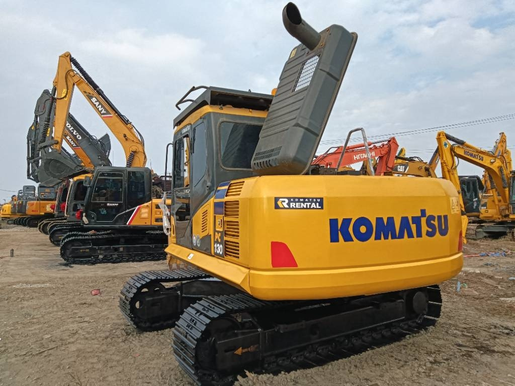 Komatsu PC 130 - Багер гасеничар: слика 1 Komatsu PC 130 - Багер гасеничар: слика 1