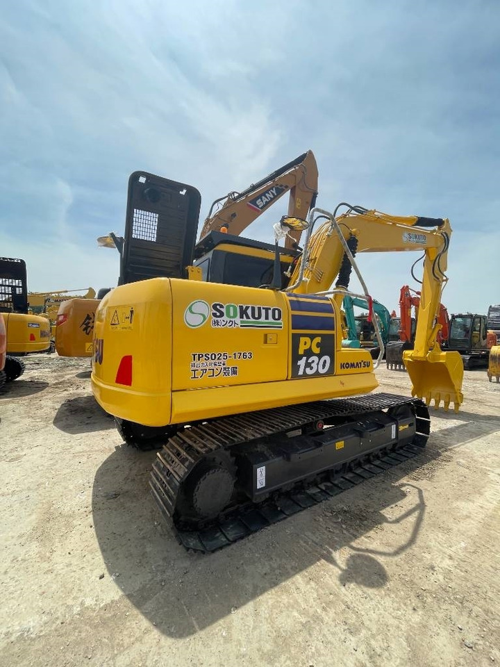 Komatsu PC 130 - Багер гасеничар: слика 1 Komatsu PC 130 - Багер гасеничар: слика 1