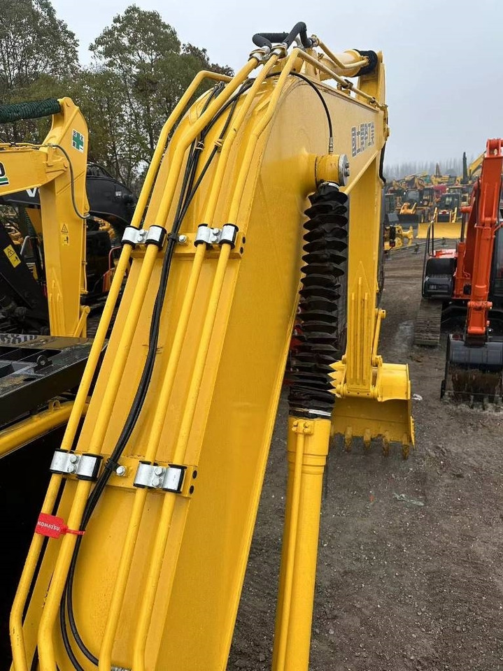 Багер гасеничар Komatsu PC 200: слика 8