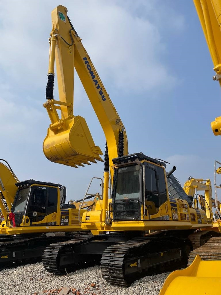Komatsu PC 200 - Багер гасеничар: слика 3 Komatsu PC 200 - Багер гасеничар: слика 3