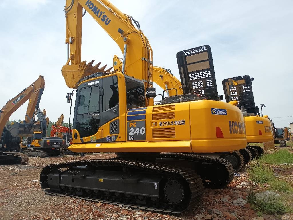 Komatsu PC 240  - Багер гасеничар: слика 1 Komatsu PC 240  - Багер гасеничар: слика 1