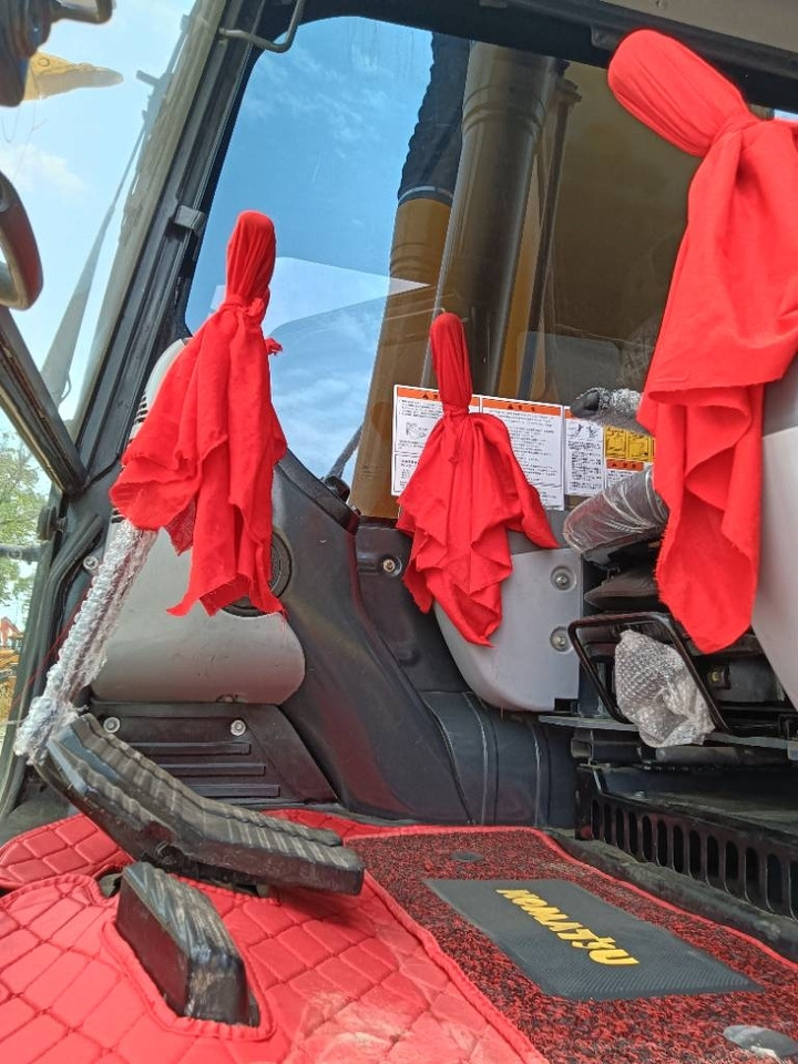 Komatsu PC 240 LC - Багер гасеничар: слика 5 Komatsu PC 240 LC - Багер гасеничар: слика 5