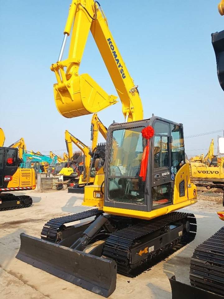 Komatsu PC 70 - Мини багер: слика 2 Komatsu PC 70 - Мини багер: слика 2