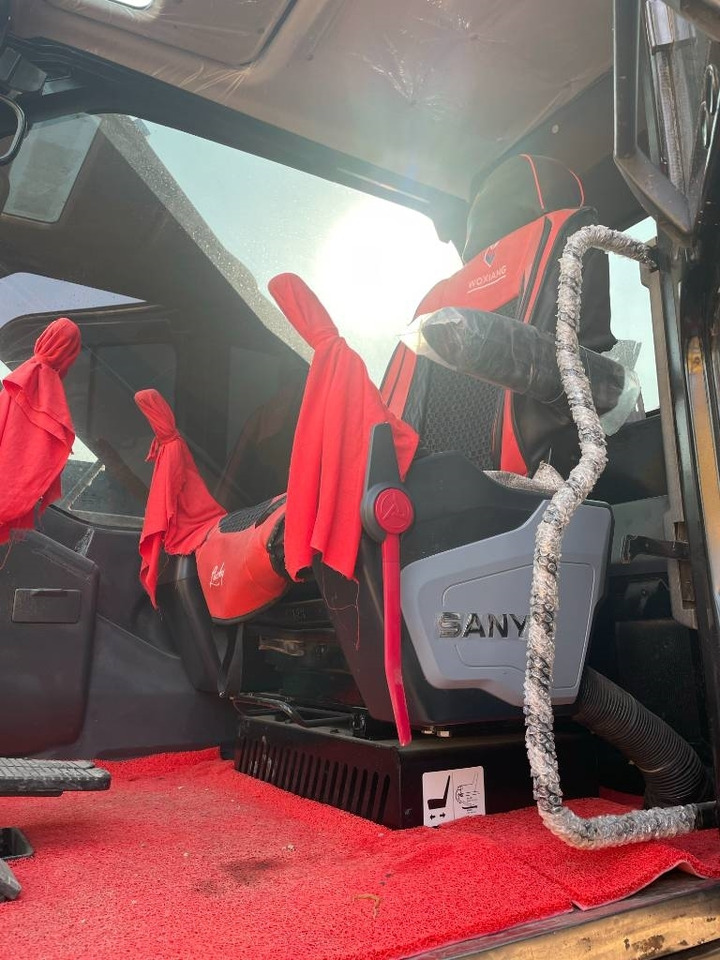 Sany SY 235 - Багер гасеничар: слика 2 Sany SY 235 - Багер гасеничар: слика 2