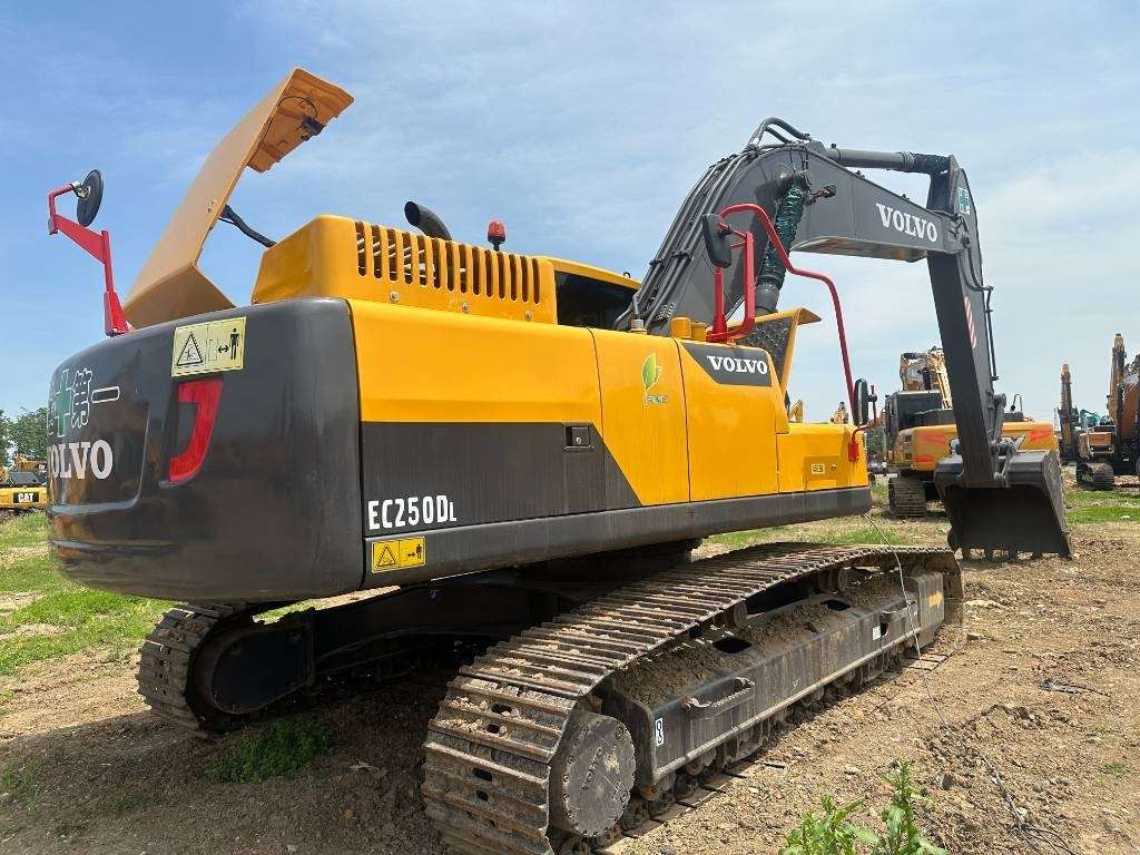 Volvo EC 250 D L - Багер гасеничар: слика 5 Volvo EC 250 D L - Багер гасеничар: слика 5