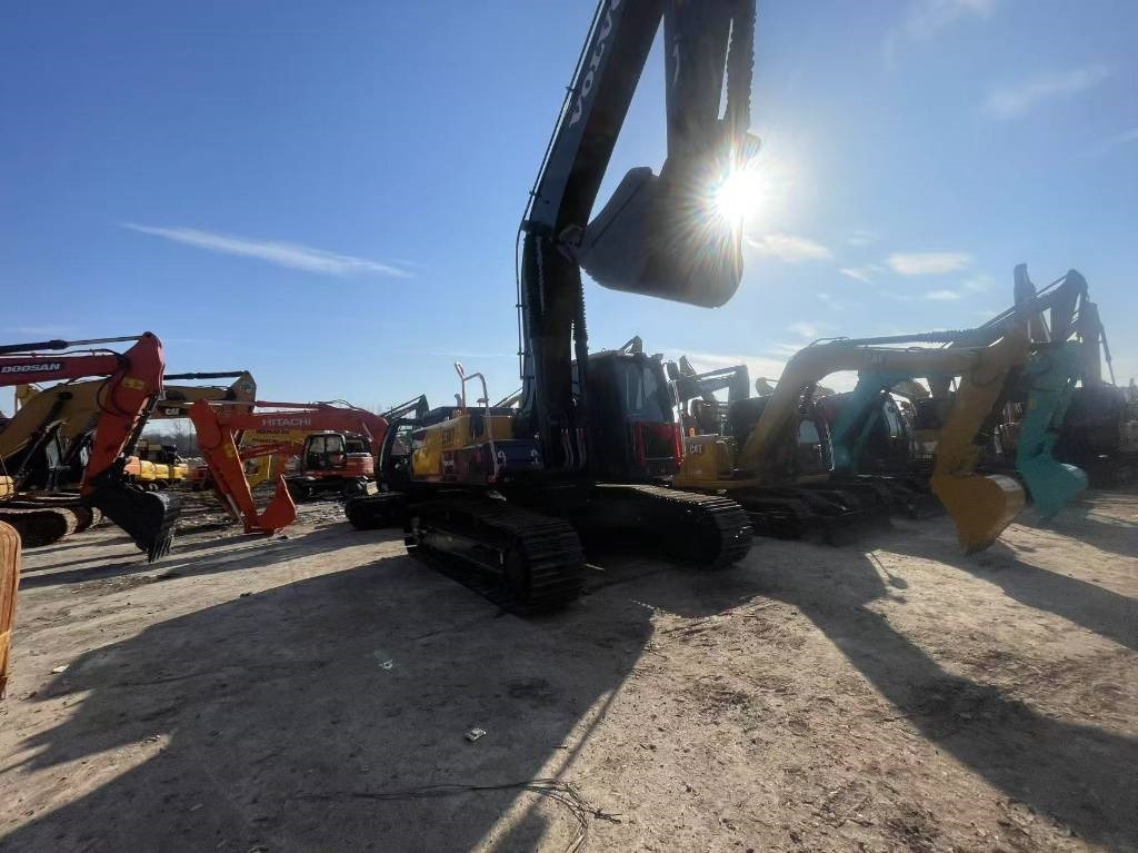 Volvo EC300  - Багер гасеничар: слика 3 Volvo EC300  - Багер гасеничар: слика 3