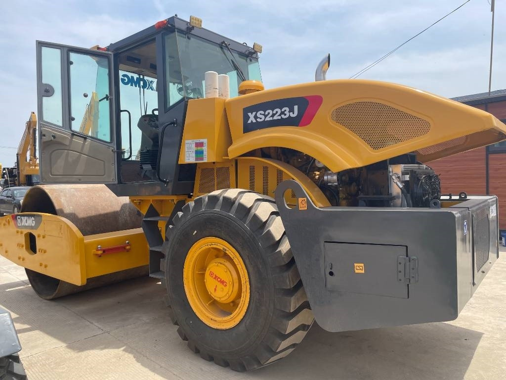 XCMG XS 223 J - Компактор: слика 1 XCMG XS 223 J - Компактор: слика 1