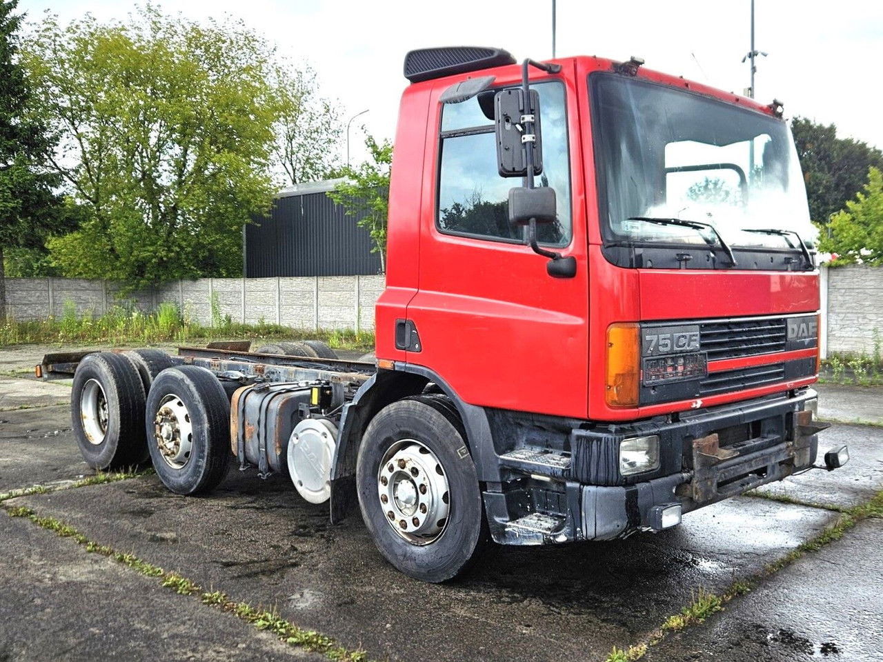 DAF CF 75.250 6x2 - Камион со кабинска шасија: слика 1 DAF CF 75.250 6x2 - Камион со кабинска шасија: слика 1