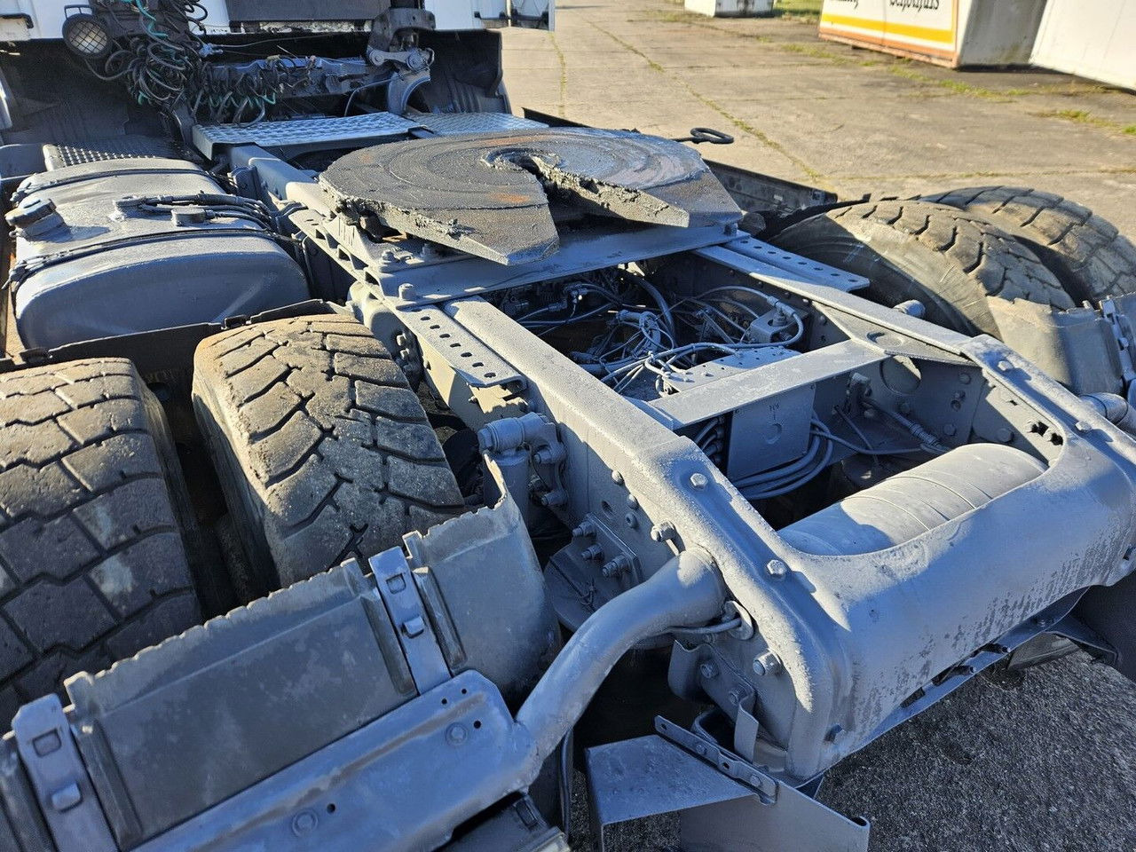 Scania 114 380- manual gearbox 3+3 - Камион влекач: слика 4 Scania 114 380- manual gearbox 3+3 - Камион влекач: слика 4