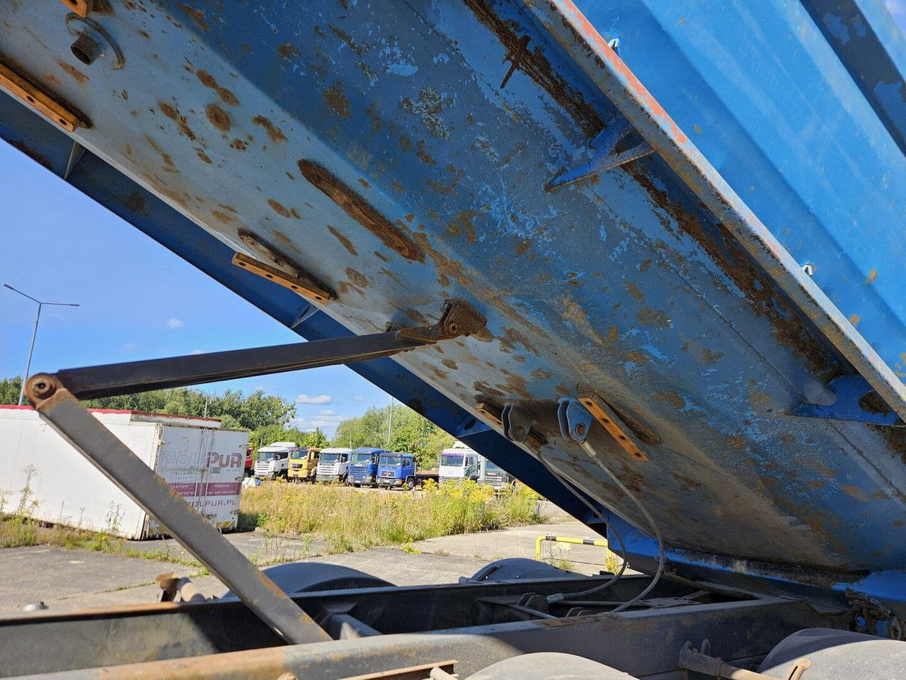 Scania R420 8x4 - Tipper - full spring - 2007 year - Кипер: слика 5 Scania R420 8x4 - Tipper - full spring - 2007 year - Кипер: слика 5