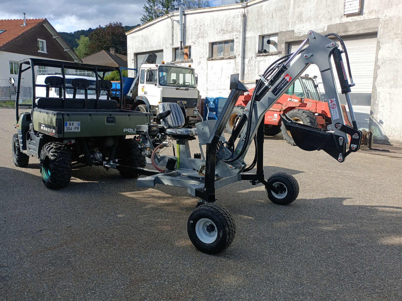 HG TECH Mini Pelle Araignée - Багер пајак: слика 3 HG TECH Mini Pelle Araignée - Багер пајак: слика 3