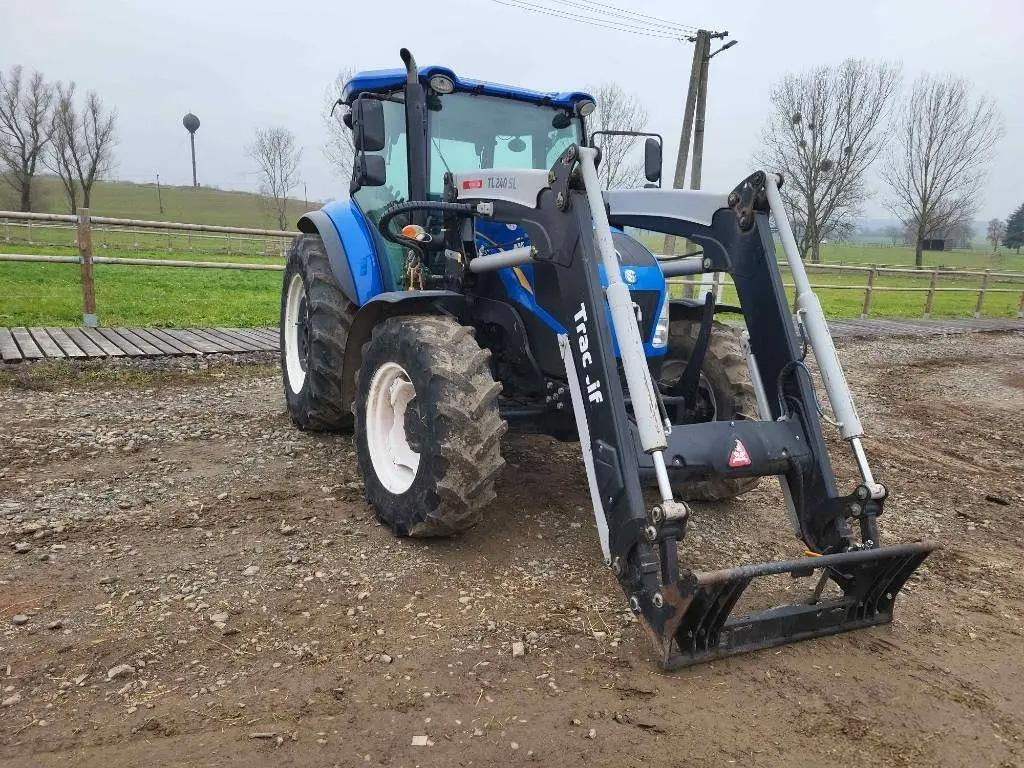 New Holand TD, 5.95, + Trac Lift TL 240 SL - Трактор: слика 3 New Holand TD, 5.95, + Trac Lift TL 240 SL - Трактор: слика 3
