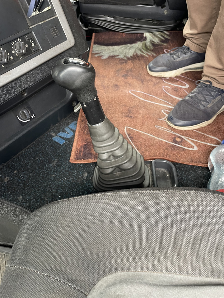 Iveco Stralis AS 440S45 - Камион влекач: слика 4 Iveco Stralis AS 440S45 - Камион влекач: слика 4