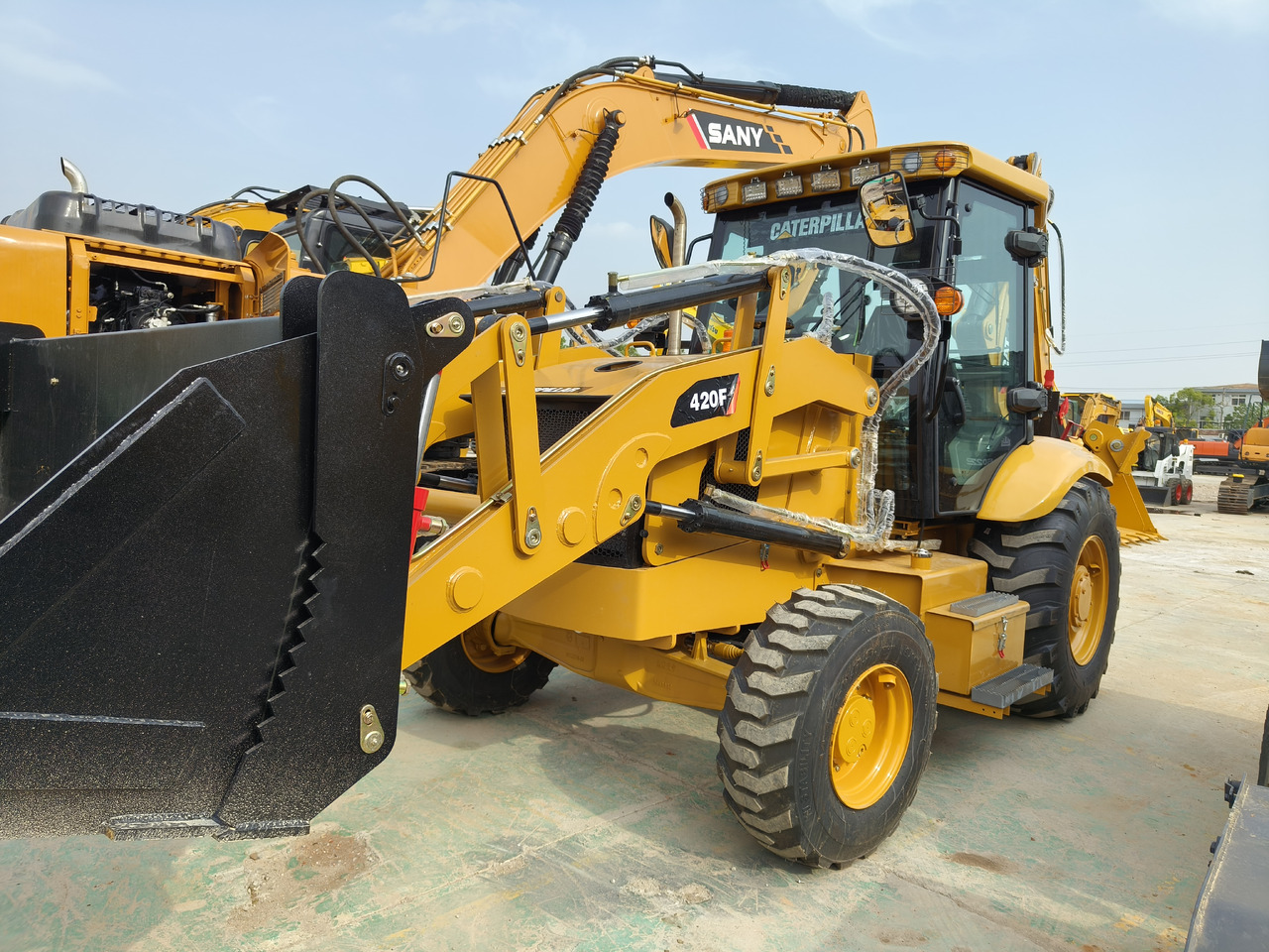 CATERPILLAR 420F Backhoe Loader - Ровокопач: слика 5 CATERPILLAR 420F Backhoe Loader - Ровокопач: слика 5
