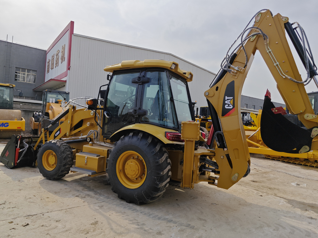 CATERPILLAR 428F backhoe loader - Ровокопач: слика 3 CATERPILLAR 428F backhoe loader - Ровокопач: слика 3